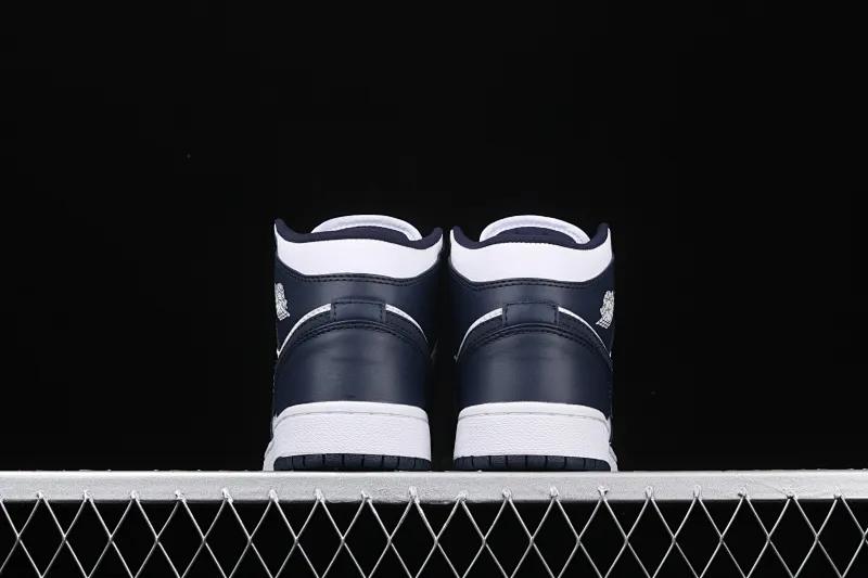 All categories Air Jordan Jordan series basketball shoes Air Jordan 1 Mid Air Jordan 1 Mid AJ1 Joe 1 mid-top series basketball shoes 554725-174